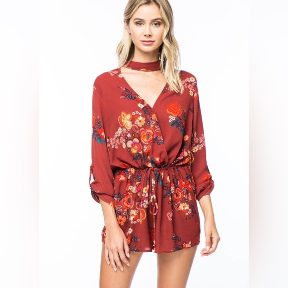 Timing Pants - Red Floral Romper Attached Choker. Long 3/4 Sleeve Size Medium Timing Mini